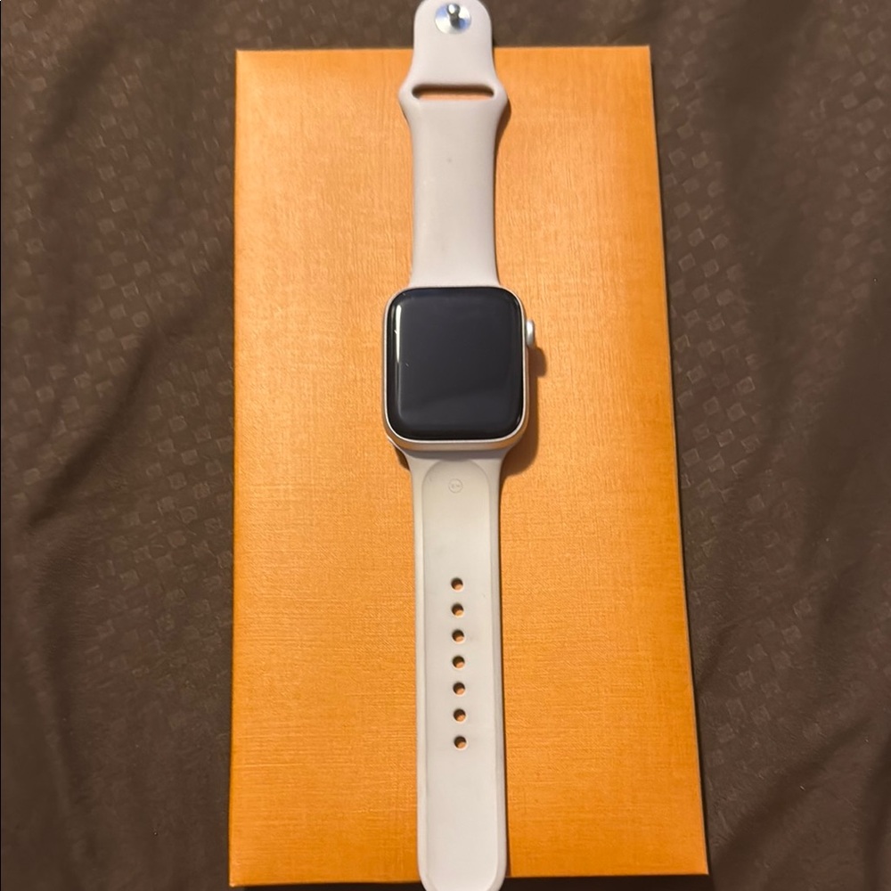 Apple White Smartwatch Sleek Design